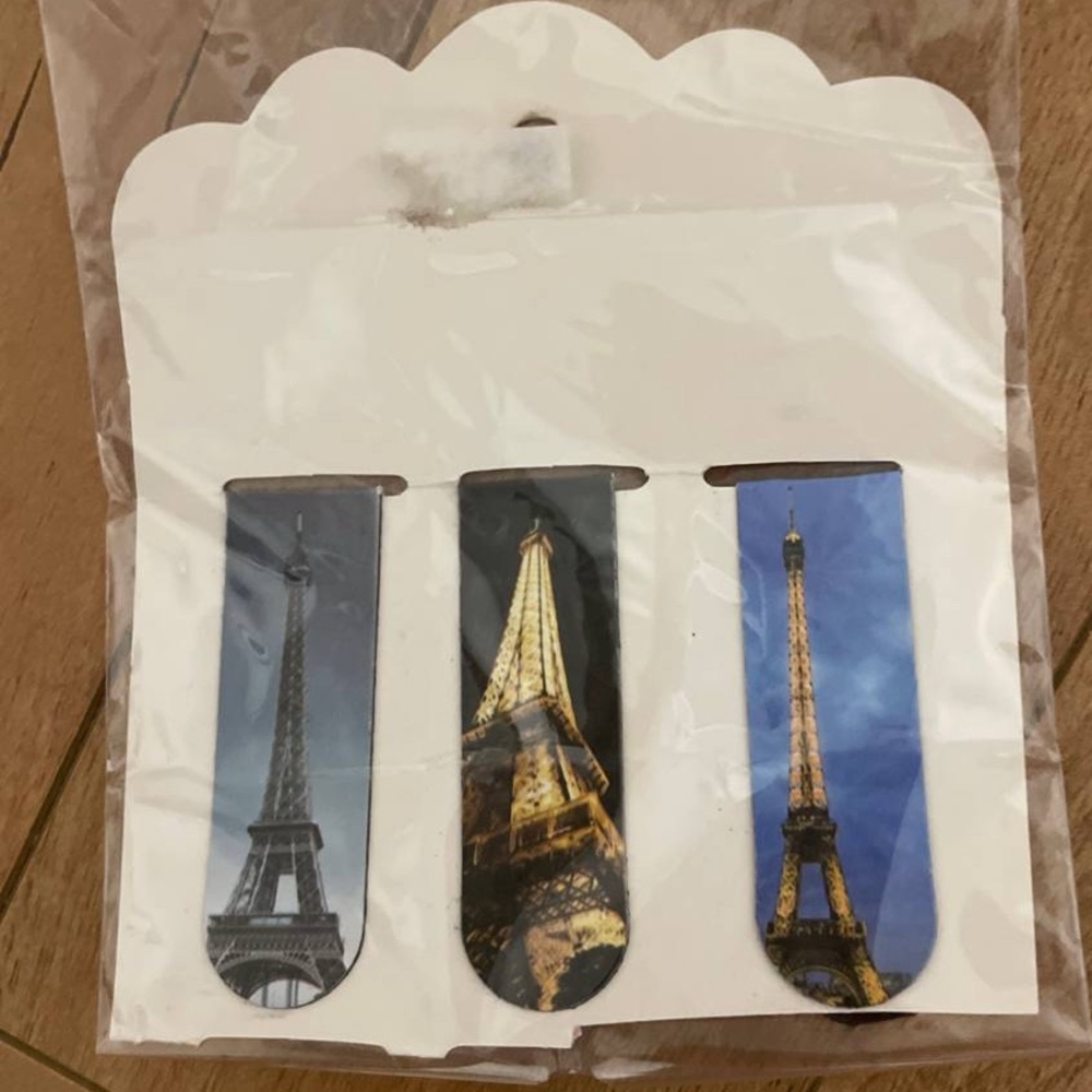 NEW| Eiffel Tower Prints Magnetic Bookmarks Pack of 3 - Picture 2 of 2